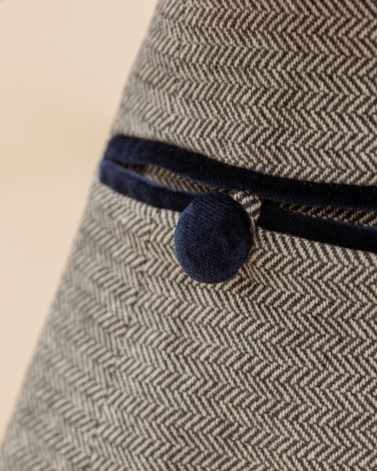 RE-EDITION AUSTRIAN JACKET